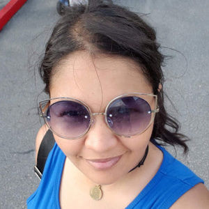 Meet your Posher, Monica